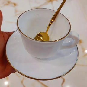 Coleção Encanto Dourado – Aparelho de Jantar e Chá em Vidro Opaline (16 Peças)