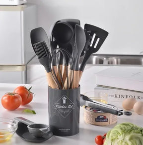 Kit de Utensílios em Silicone e Bambu 12 peças – Funcionalidade com Elegância para sua Cozinha!
