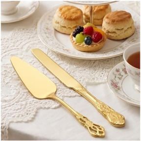 Kit Servir Royal Dourado: Faca e Espátula para Bolo em Aço Inox Premium