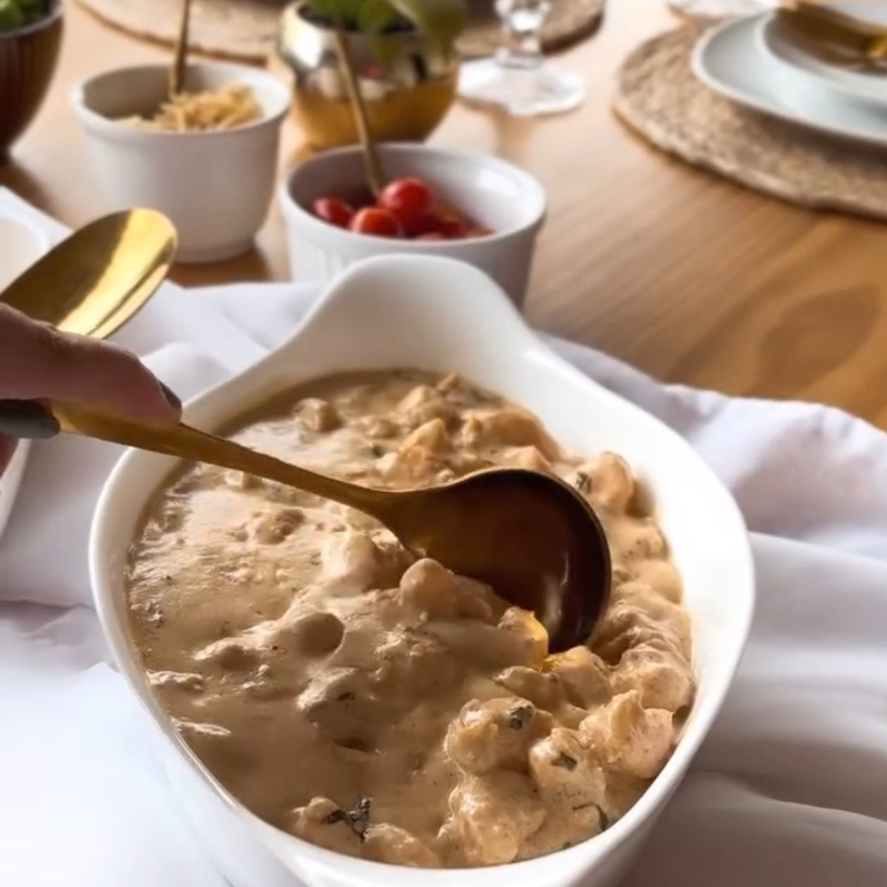 Kit de servir 6 utensílios Dourados de Aço Inox-GoldenServe™