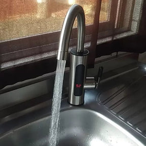 Torneira Elétrica para Cozinha – Com Visor de Temperatura, Regulagem e Giro 360° em Aço Inoxidável