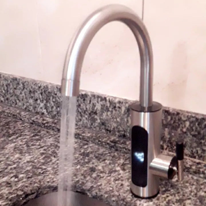 Torneira Elétrica para Cozinha – Com Visor de Temperatura, Regulagem e Giro 360° em Aço Inoxidável
